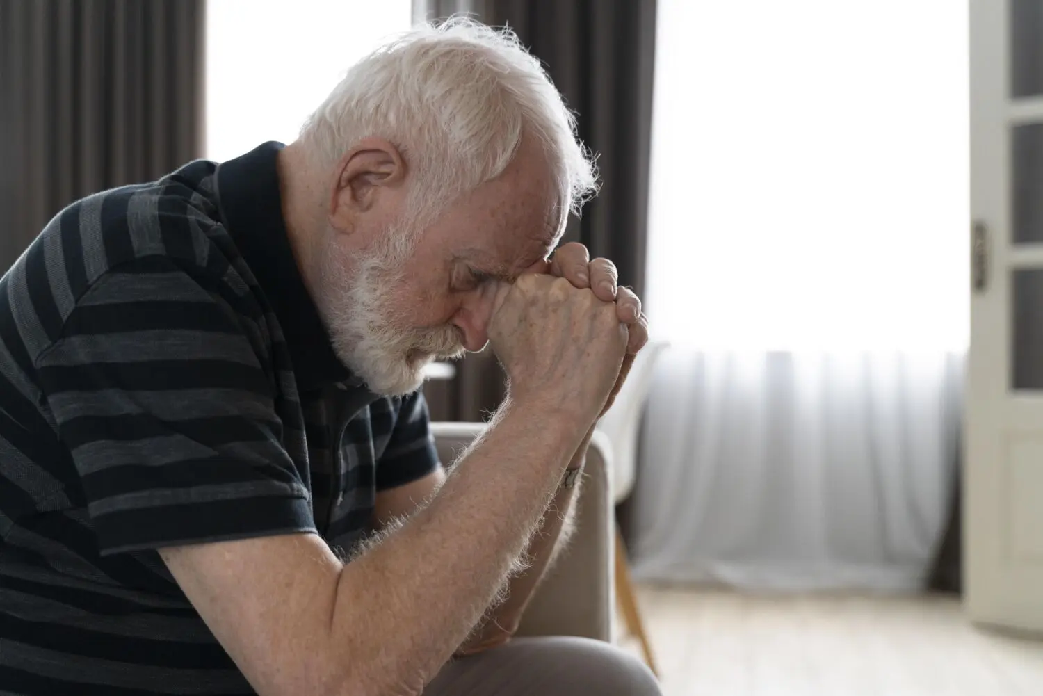 Alzhéimer: el fármaco que ralentiza la enfermedad llega a España solo por lo privado Alzhéimer: el fármaco que ralentiza la enfermedad llega a España solo por lo privado