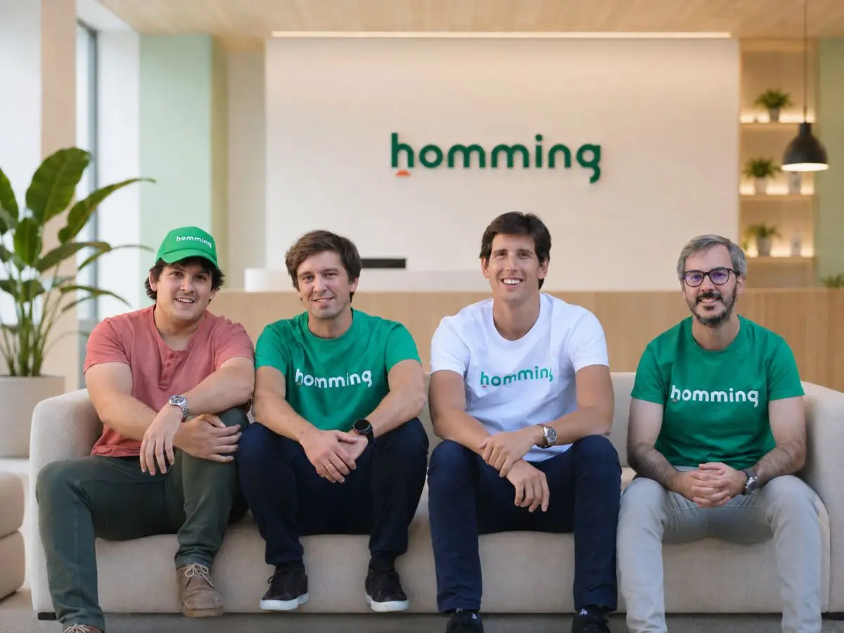 homming De izquierda a derecha: Asur Bernardo, CTO de homming; Jorge Montero, CEO de homming; José María Rincón, CMO de homming; y Javier Matí, cofounder y CCO de homming | Foto de homming
