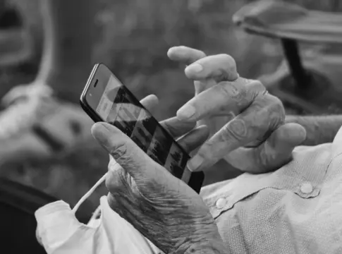 startup-espanola-moviles-adaptados-para-portada móviles adaptados para mayores