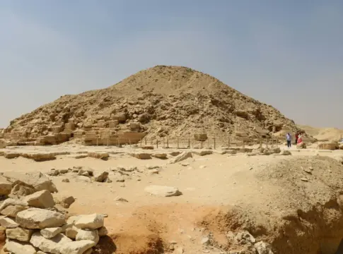 tumba-piramidal-egipto-oasis-dajla-portada tumba piramidal Egipto