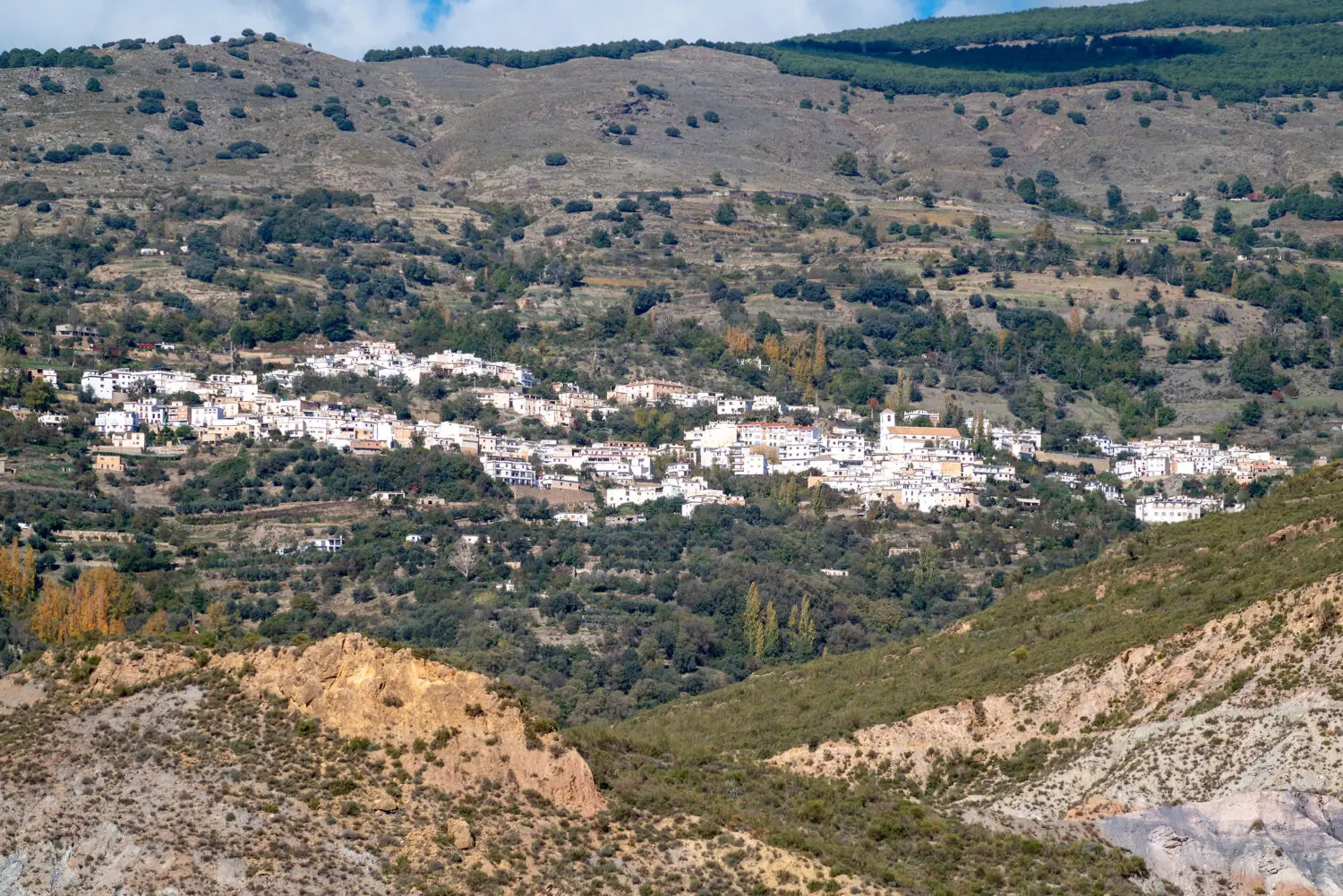 Las 5 joyas de Granada a dos horas de coche para viajar este fin de semana sin gastar casi nada Las 5 joyas de Granada a dos horas de coche para viajar este fin de semana sin gastar casi nada