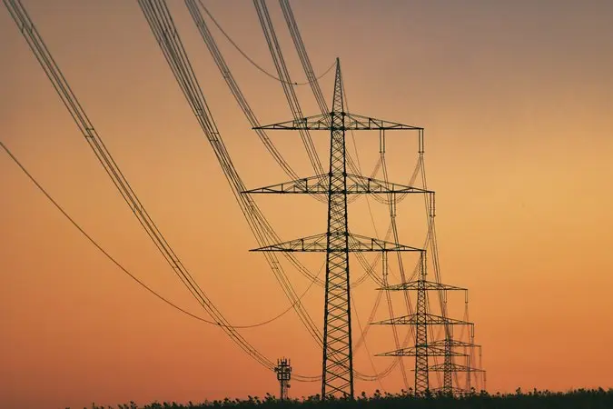 La demanda mundial de electricidad se acelera y, en 2025, crecerá unas 2,3 veces más rápido que la demanda total de energía 1 Merca2 Electricidad. Imagen de Monika en Pixabay