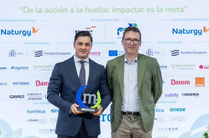 Endesa, FCC y Cox reciben los premios del III Congreso de Sostenibilidad.es de Grupo Merca2 3 Merca2 Endesa, FCC y Cox reciben los premios del III Congreso de Sostenibilidad.es de Grupo Merca2