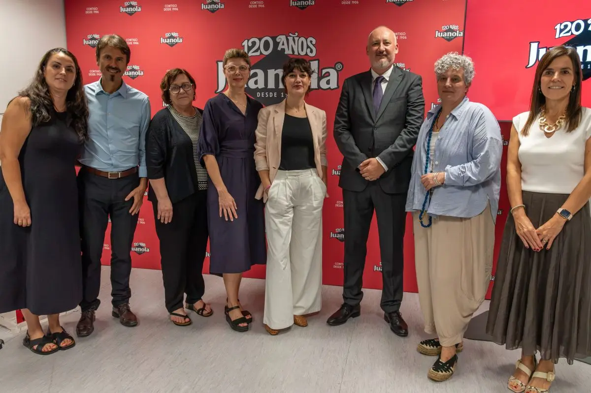 Juanola celebra su 120 aniversario con un acto institucional en su planta de producción de Sant Quirze del Vallès