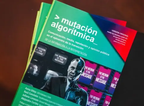 Mutación Algorítmica H/Advisors Tinkle presenta 'Mutación Algorítmica'.