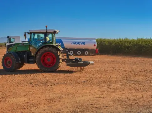 Maquinaria agrícola. Fuente: Moeve maquinaria agrícola. Moeve
