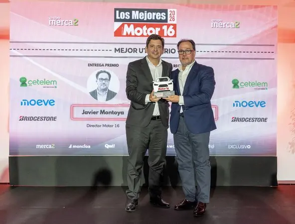 Premios Motor16 2026: una gala, en el 43 aniversario, que celebra la excelencia 4 Motor16 PREMIO KIA CARLOS SANCHEZ Merca2