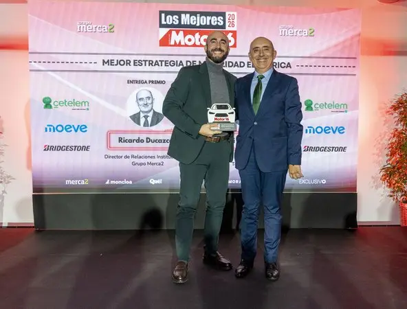Premios Motor16 2026: una gala, en el 43 aniversario, que celebra la excelencia 13 Motor16 PREMIO TOYOTA INAKI ARRIANDIAGA Merca2