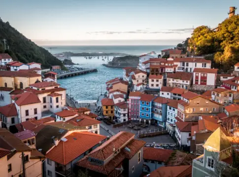 Reclama hoy una de las 12 casas gratis en Galicia para vivir sin pagar ningún alquiler Reclama hoy una de las 12 casas gratis en Galicia para vivir sin pagar ningún alquiler