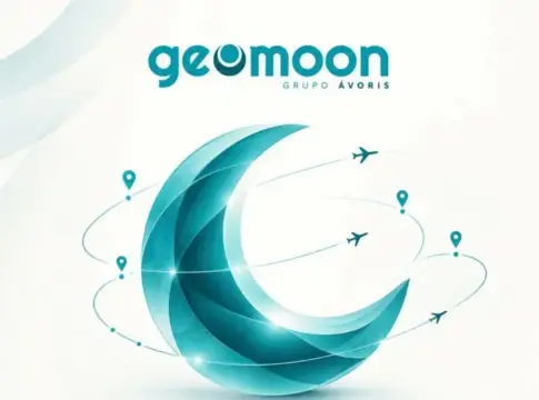 Cartel del foro Geomoon 2027 en Alicante Cartel ilustrado de Geomoon anuncia su foro de agencias 2027 en Alicante.
