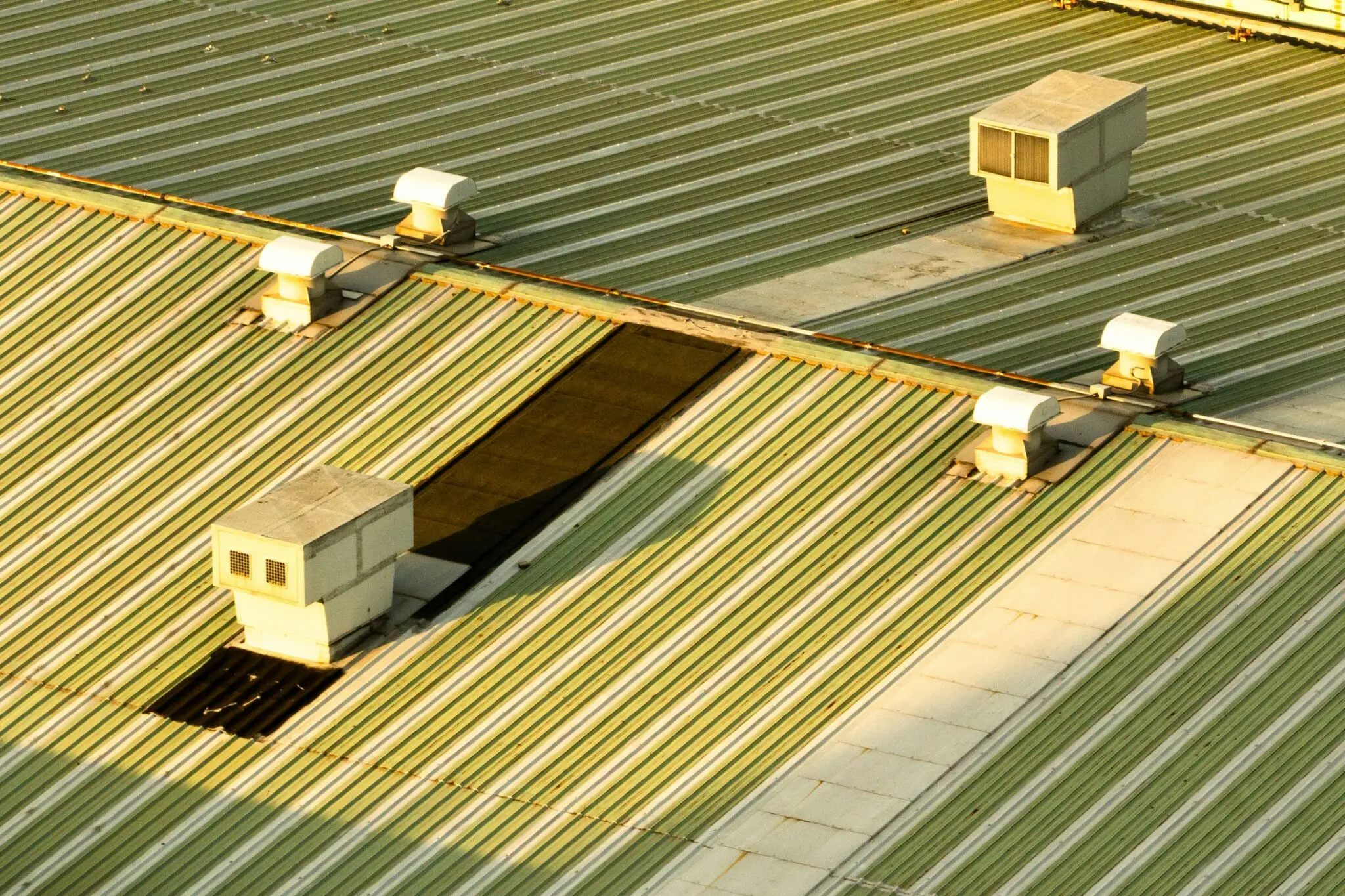 Vietnam exige a sus provincias incentivos al autoconsumo solar en tejados antes de diciembre de 2026 1 Merca2 solar tejados Vietnam