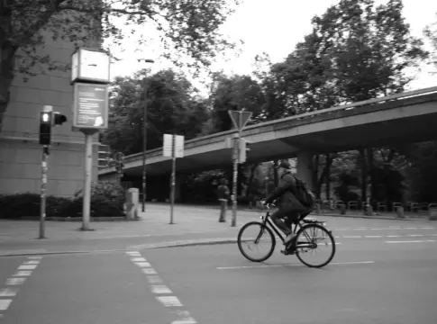 dgt-multa-paso-cebra-bici-portada multa paso de cebra bici