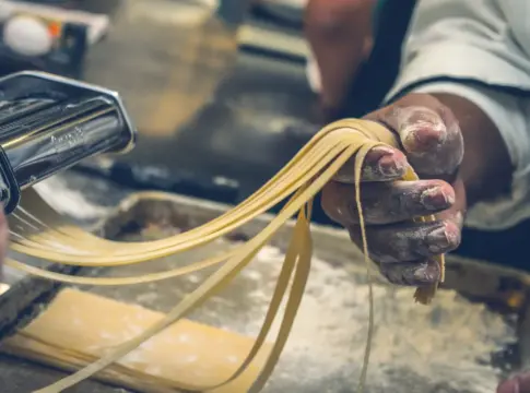 Preparación manual de pasta Garofalo Ebro Foods