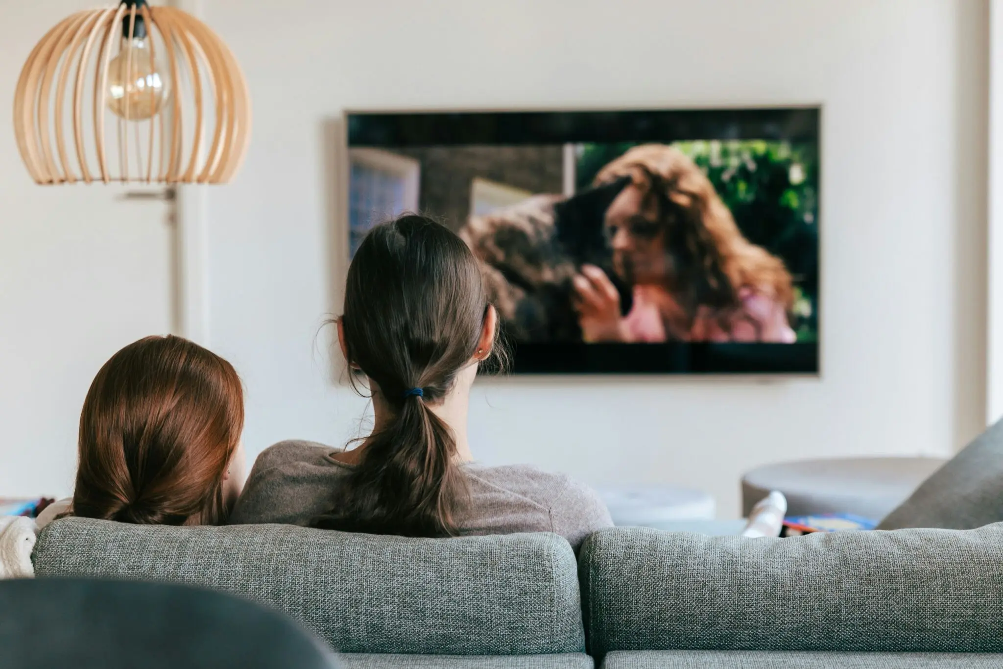 La CNMC acredita que la audiencia de RTVE alcanza a más de la mitad de los españoles 1 Merca2 CNMC sector audiovisual