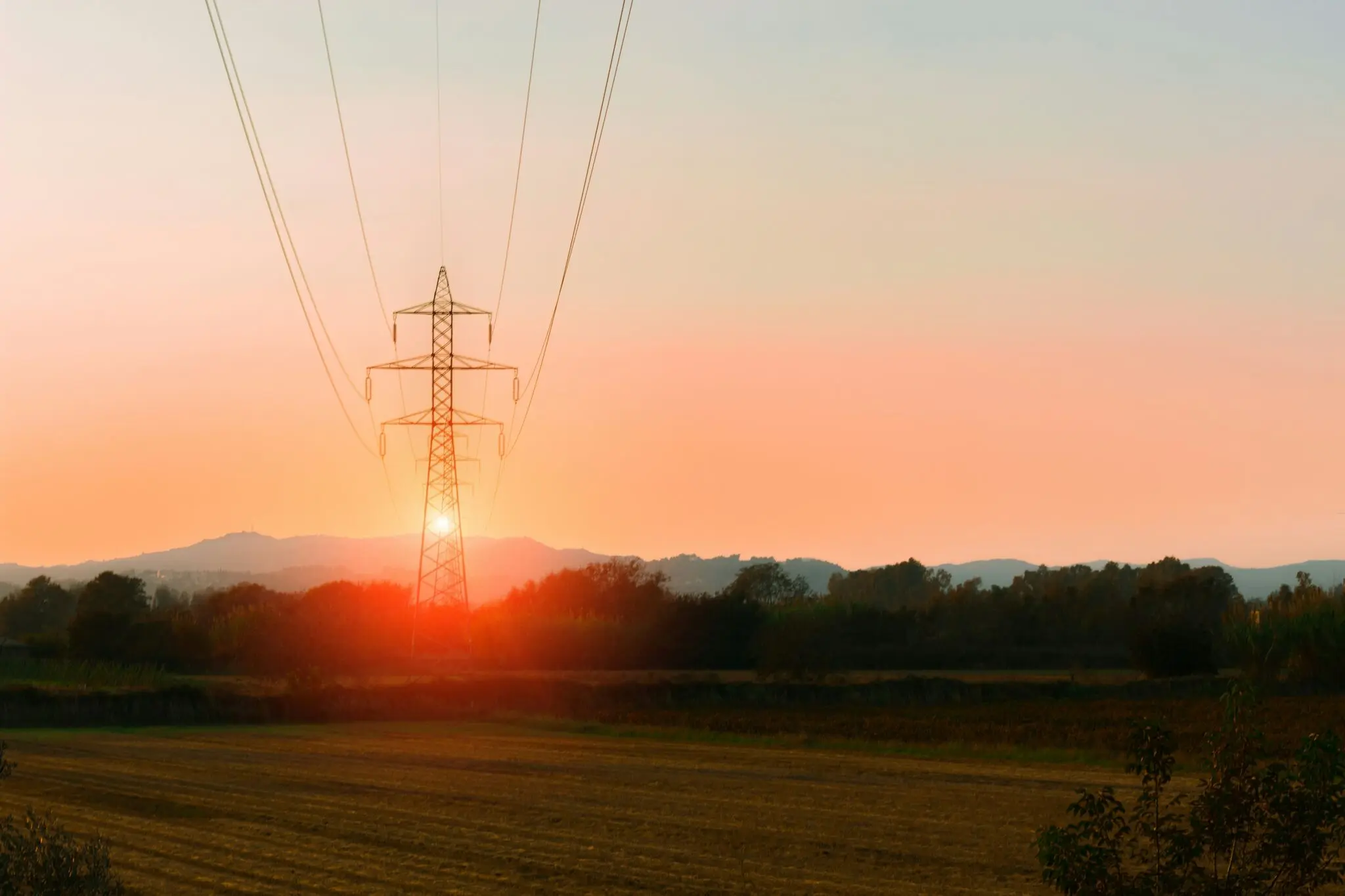 Precio del pool eléctrico: el gas y la caída de la eólica disparan el tercer otoño más caro 1 Merca2 precio luz mayorista